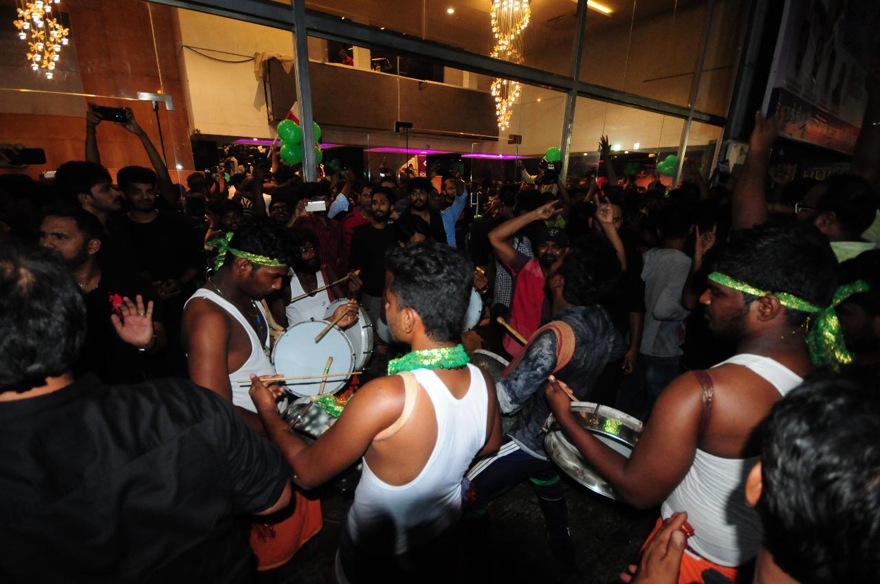 ea2f814e-f853-4ed0-a67a-e3792b70d31a_054