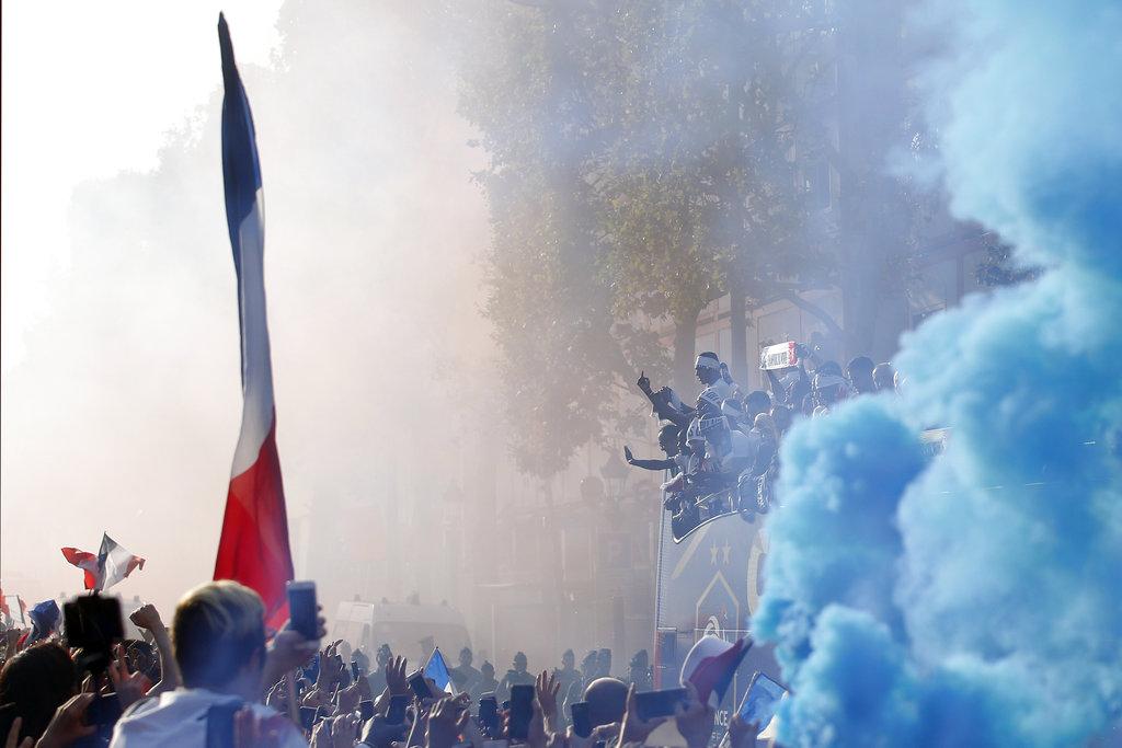 பிரான்ஸ் வீரர்களுக்கு வரவேற்பு