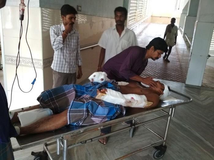 படுகாயத்துடன் பொன்ராஜ் படுகாயத்துடன் பொன்ராஜ்