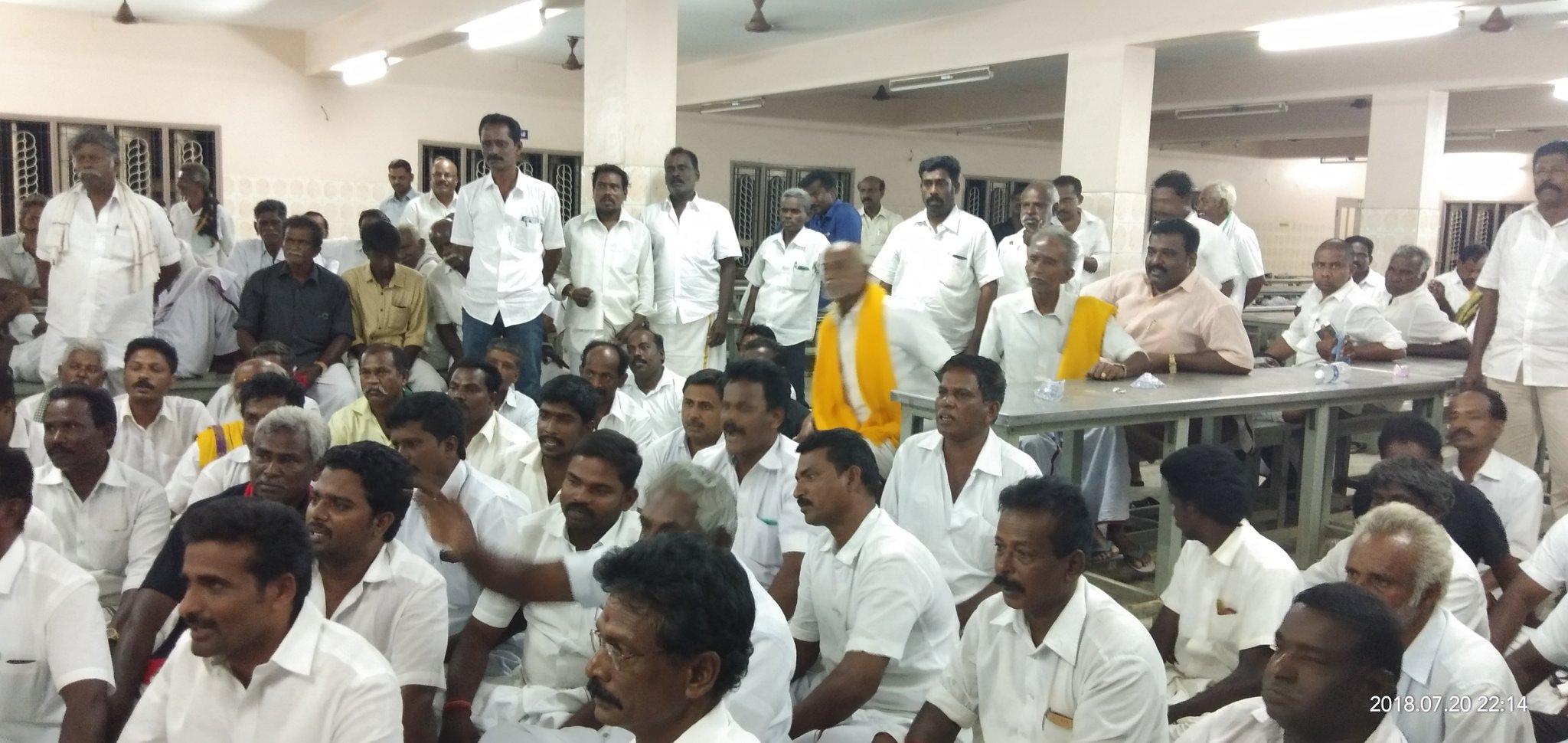 திமுகவினர் திமுகவினர்