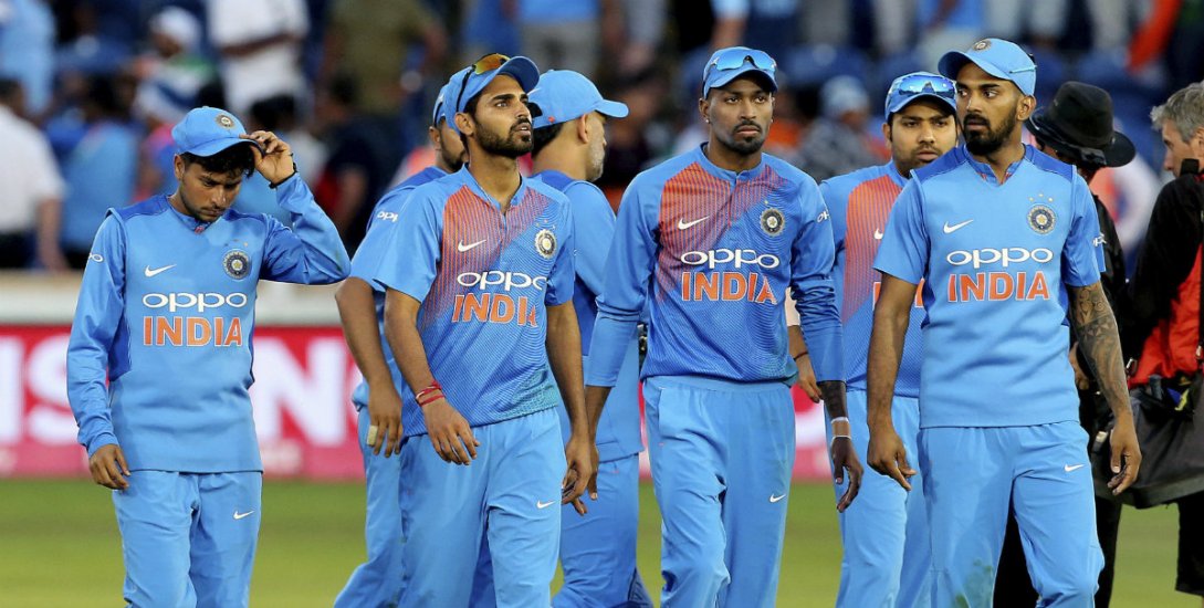 கார்த்திக் உள்ளே... ரெய்னா வெளியே... இங்கிலாந்தை ஆச்சரியப்படுத்துங்கள் கோலி! #ENGvIND