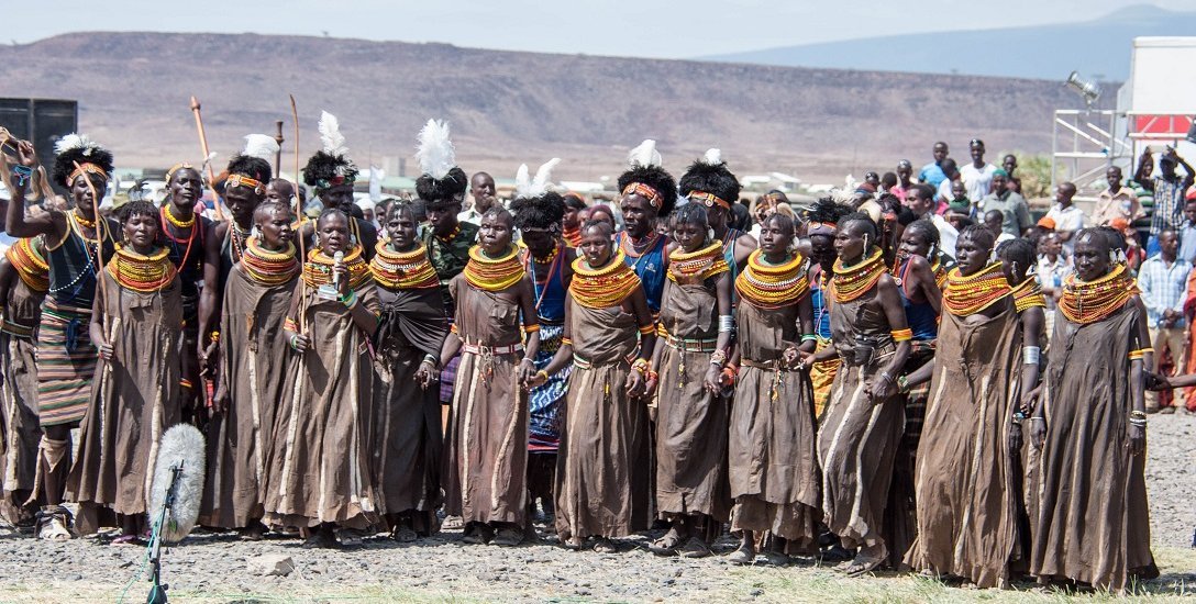 வரிக்குதிரைகளைக் காப்பாற்ற நாடோடியாக மாறிய கென்யா பழங்குடிகள்! - நெகிழ்ச்சிக் கதை