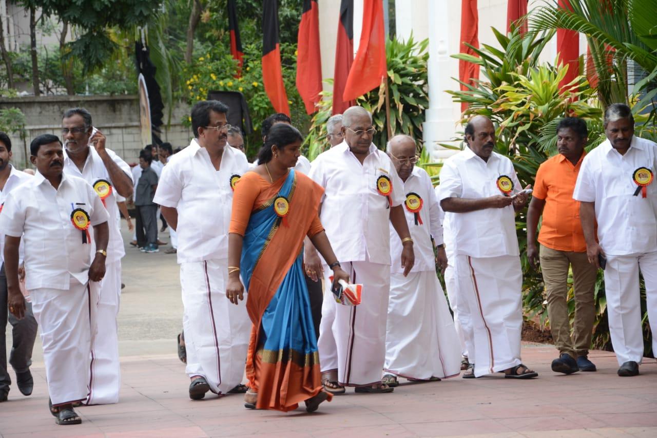 63daebf9-76d6-4de9-977c-b02215efc542_104