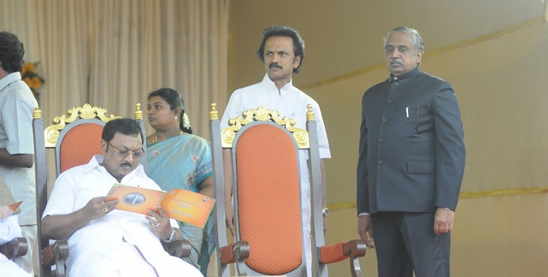 1989 முதல் 2018 வரை.. அழகிரியின் அரசியலும், திக்குமுக்காடும் நிலவரமும்!