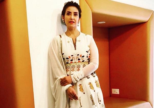 [Image: manisha_2_12444.jpg]