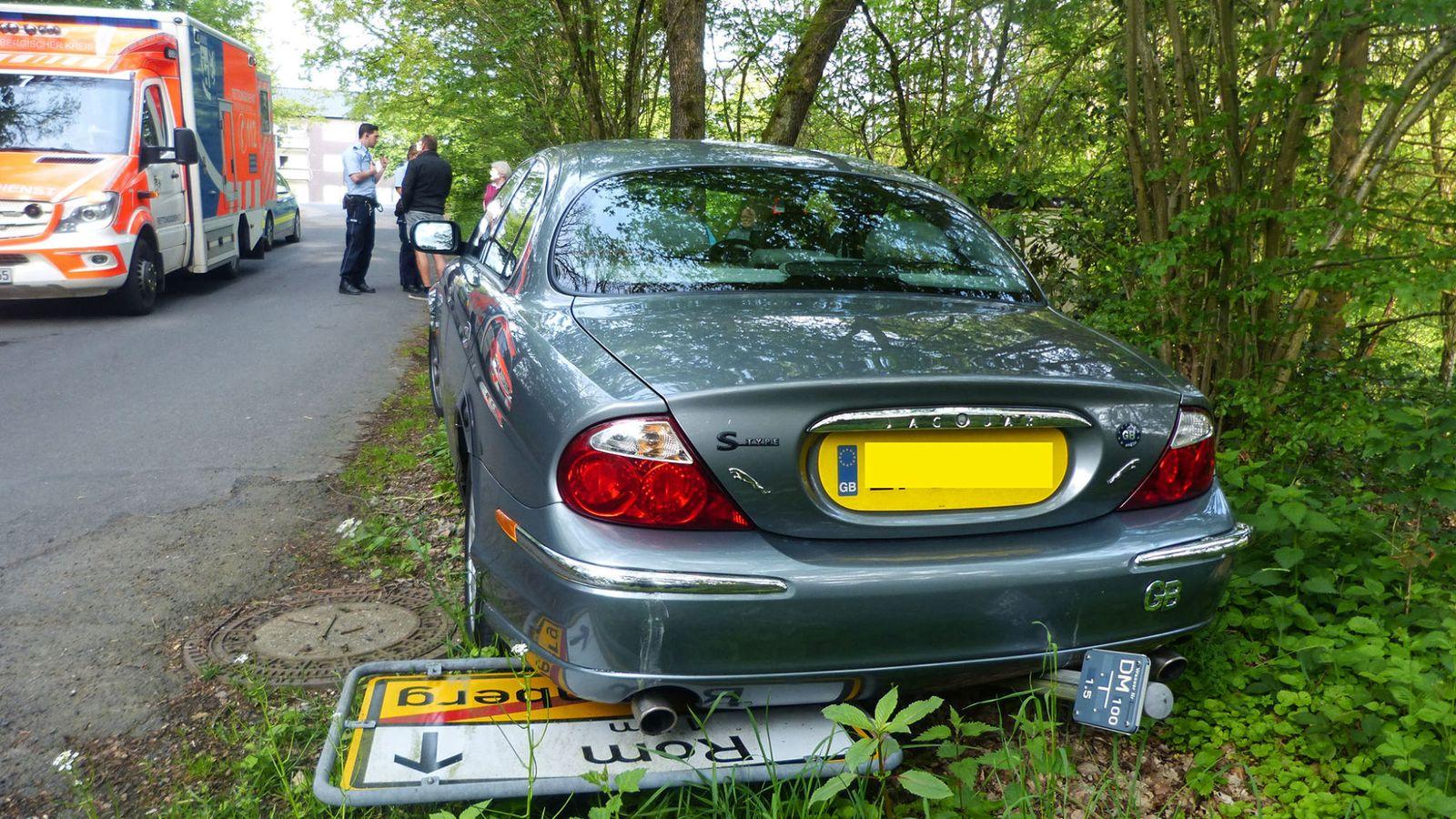 மேப் நேவிகேஷனால் ஏற்பட்ட விபத்து