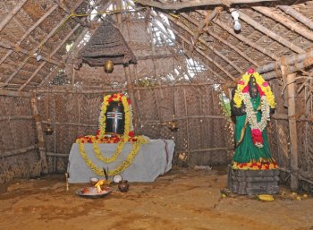 ஆலயம் தேடுவோம்: தர்மம் செழிக்க திருப்பணிகள் தொடரட்டும்! ஆலயம் தேடுவோம்: தர்மம் செழிக்க திருப்பணிகள் தொடரட்டும்!